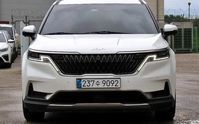 카니발 중고차 카니발 4세대 디젤 9인승 노블레스 매물 사진 10 - 2022/04 141,587km